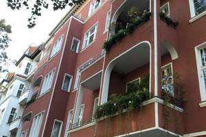 2-Zimmer-Wohnung mit Loggia in Berlin-Charlottenburg - Solide Kapitalanlage – Kaiserin Augusta Allee 29, 10553 Moabit, Berlin – Vorschaubild 2