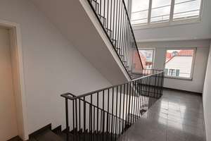 Junkersdorf - helle 2 Zimmer - hohe Decken - Tageslichtbad - 2 Balkone - EBK - Aufzug – Wilhelm-von-Capitaine-Straße 20, 50858 Junkersdorf, Köln – Vorschaubild 11