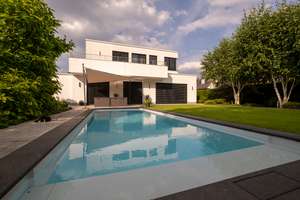Aussergewöhnliche Bauhaus-Villa mit Poollandschaft und Basketballplatz in Düsseldorf-Nähe – Die vollständige Adresse der Immobilie erhältst du vom Anbieter., 47803 Inrath/Kliedbruch, Krefeld – Vorschaubild 2