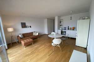Junge Paare aufgepasst • Tolle 2 Zimmer - Wohnung mit Balkon und Parkett – Hörder Phoenixsallee 149, 44263 Dortmund – Vorschaubild 2