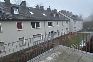 3-Zi.-Wohnung * offener Küche-Wohnbereich * FB-Heizung * Parkett * Wanne & Dusche * Balkon * Aufzug – An der Schalwiese 17, 44789 Südinnenstadt, Bochum – Vorschaubild 3