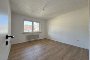 3-Zimmer-Wohnung in ruhiger Randlage mit Garage und Stellplatz – Fröbelstraße 42, 35394 Gießen-Ost, Gießen – Vorschaubild 2