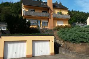 Vollständig renovierte 3-Zimmer-Dachgeschosswohnung mit Einbauküche in Trier