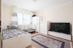 Bezugsfrei ab Oktober: 3-Zimmer-Maisonette in Bremen-Gröpelingen für nur 99.000 € – Die vollständige Adresse der Immobilie erhältst du vom Anbieter., 28237 Lindenhof, Bremen – Vorschaubild 3