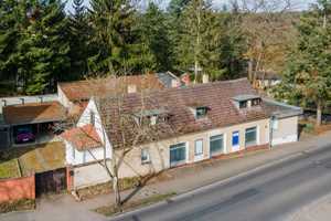 Teil-saniertes und seenahes Ensemble im Zentrum des Malerdorfs Ferch für Wohnen und/oder Gewerbe: – Beelitzer Straße 3, 14548 Potsdam-Mittelmark (Kreis) – Vorschaubild 1