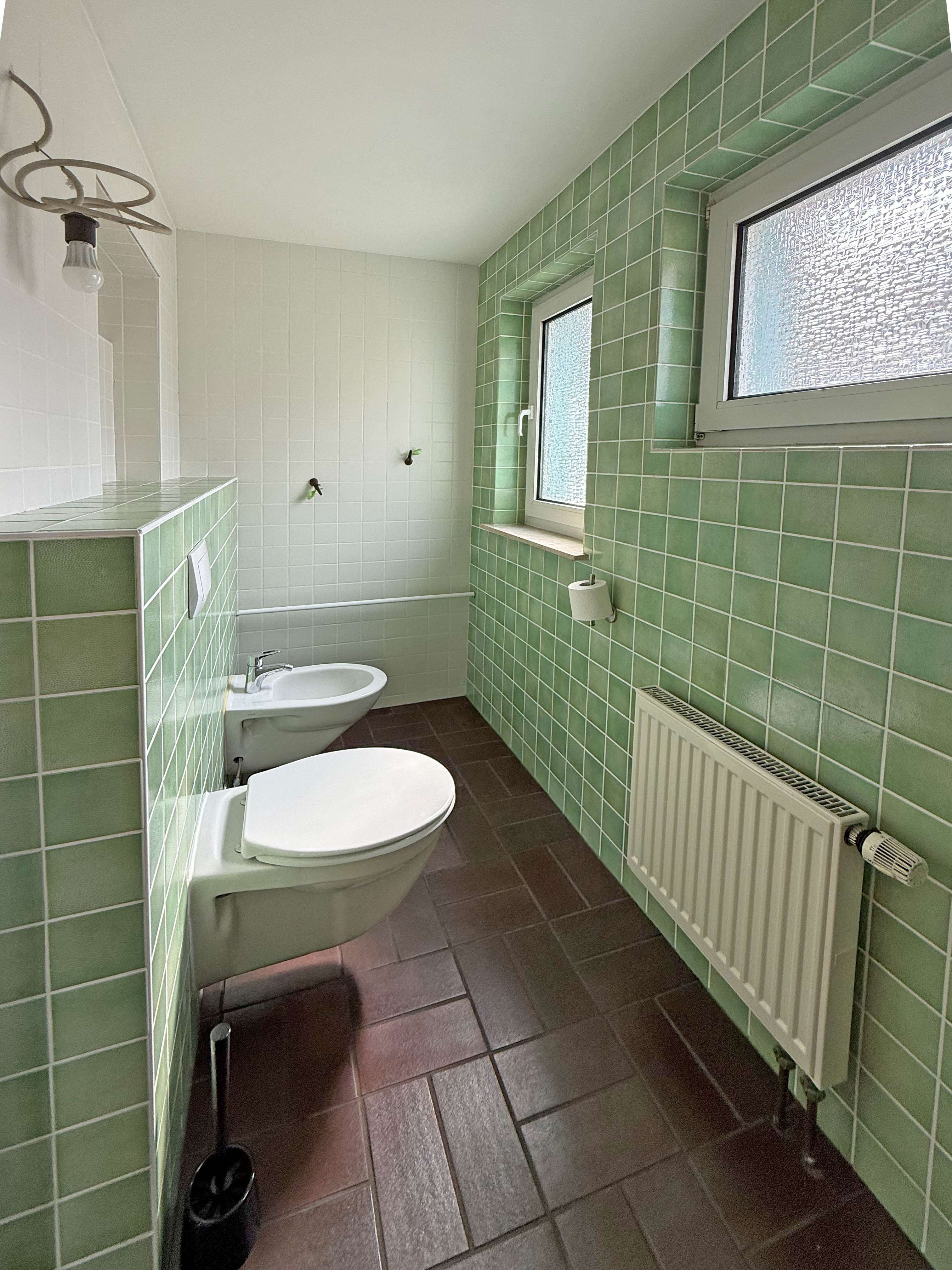 Immobilie in Hainburg - Charmantes Einfamilienhaus mit viel Potenzial - ideal für Familien und kreative Gestalter - Bild 1