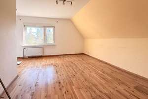 *bezugsfrei* 123 m² Wohnfläche auf zwei Etagen I 985 m² Grundstück I Garage I ausgebauter Keller – Die vollständige Adresse der Immobilie erhältst du vom Anbieter., 4207 Grünau-Siedlung, Leipzig – Vorschaubild 23