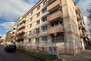 Mehr Wohnung fürs Budget: komplett modernisiert, Balkon – 290.000 € in Frankfurt.