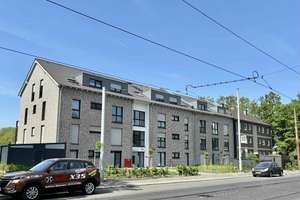 Fast neu in Fischeln: 3-Zimmer DG-Wohnung mit Süd-Terrasse, Aufzug, Erdwärmpume & Fußbodenheizung