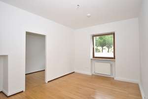 Helle, gut geschnittene 2-Zi-Wohnung mit Balkon & Klimaanlage, 48 qm, Karlsruhe-West