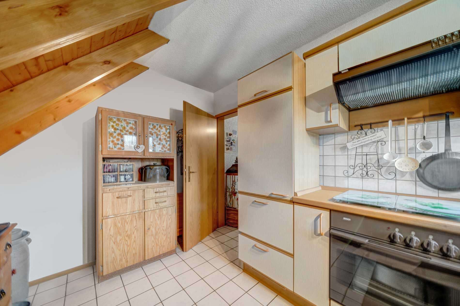 Immobilie in Salem - Attraktives 3-Familienhaus (Mehrgenerationenhaus) mit großer Hauptwohnung in ruhiger Lage von Beuren - Bild 14