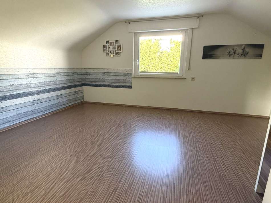 Kinderzimmer DG rechts