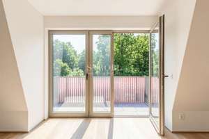 Blick in den Perlacher Forst - Menterschwaige - KLIMA - Balkon – Die vollständige Adresse der Immobilie erhältst du vom Anbieter., 81545 Harlaching, München – Vorschaubild 2