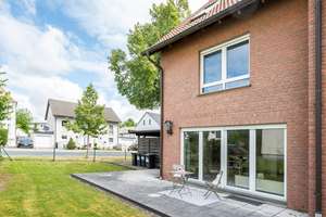 KEINE KÄURERPROVISION Junges Reihenendhaus mit Garten und Carport in Bielefeld Gellershagen – Die vollständige Adresse der Immobilie erhältst du vom Anbieter., 33613 Schildesche, Bielefeld – Vorschaubild 2