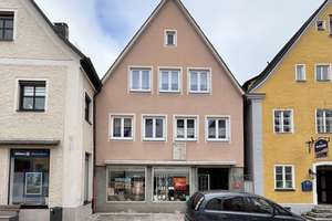 Wohn- und Geschäftshaus mit Potenzial im Herzen von Pappenheim – Die vollständige Adresse der Immobilie erhältst du vom Anbieter., 91788 Pappenheim – Vorschaubild 2