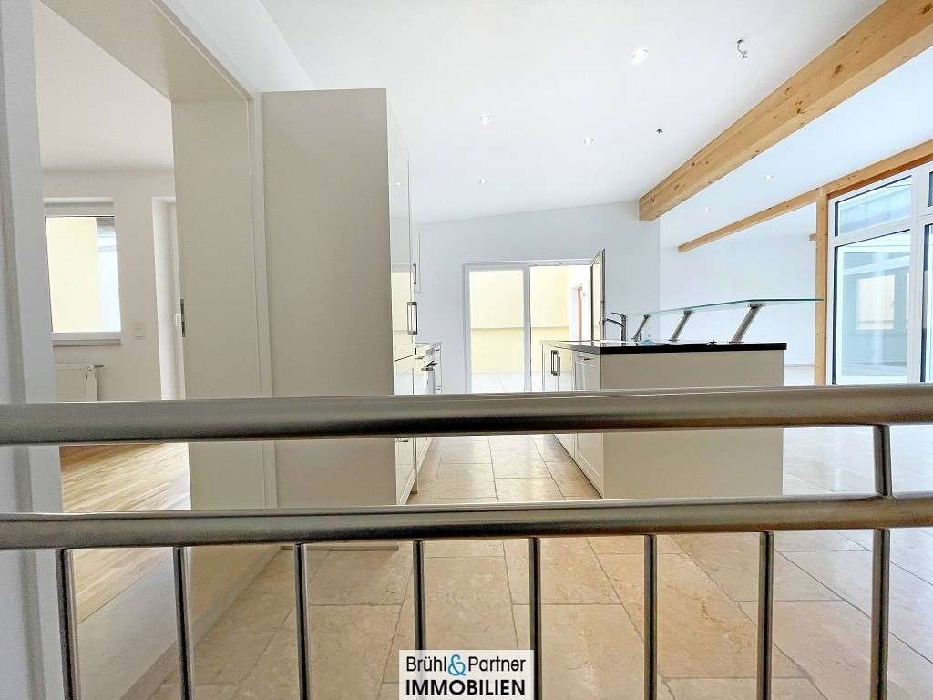 Immobilie in Nierstein - Ziehen Sie mit Ihren Eltern ein - zwei kernsanierte Häuser nebeneinander - modern und pflegeleicht - Bild 4