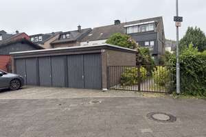 Lebendig wohnen in Holt: 3-Zimmer-Wohnung mit Balkon und Garage