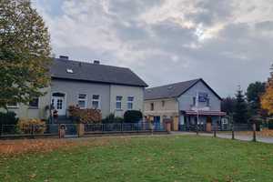 Gepflegtes Haus mit zwei Wohnungen und Dachterasse inkl. stillgelegter Kfz-Werkstatt + Grundstück – Barnim (Kreis) – Vorschaubild 1