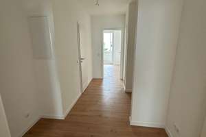 Frisch saniert: 3-Zimmer-Wohnung mit Balkon und Einbauküche – Königsteiner Straße 8, 45145 Frohnhausen, Essen – Vorschaubild 2