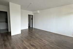 Schöne 2 Zimmer Wohnung mit 2 Balkonen und EBK – Tersteegenstr. 61, 40474 Düsseldorf – Vorschaubild 2