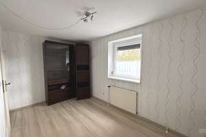 Reihenmittelhaus mit Garten, Vollkeller und klassischer Familienaufteilung in ruhiger und gewachsene – Die vollständige Adresse der Immobilie erhältst du vom Anbieter., 38228 Lebenstedt, Salzgitter – Vorschaubild 7
