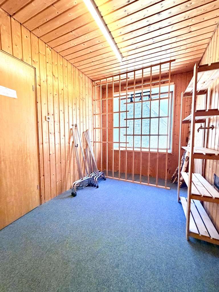 Immobilie in Creußen - Charmantes Denkmalanwesen von 1804 – vielseitig nutzbar mit Entwicklungspotenzial in Creußen - Bild 4