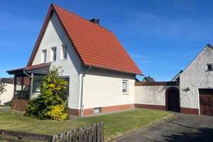 Einfamilienhaus mit Garten und Garage in Brome