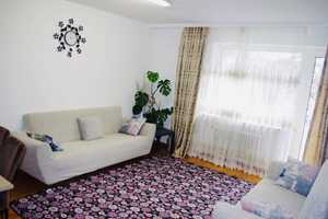 sonnige 3-Zimmer-Wohnung direkt am Kuhsee – Augsburg – Vorschaubild 2