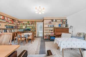 Familienfreundliches Reihenmittelhaus mit Charakter und Ausbaupotenzial – Die vollständige Adresse der Immobilie erhältst du vom Anbieter., 81476 Forstenried, München – Vorschaubild 4