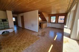 Wohnung mit schöner Dachterrasse und viel Potenzial für Ihre Wohnideen – Die vollständige Adresse der Immobilie erhältst du vom Anbieter., 71404 Korb – Vorschaubild 2