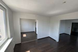 Angebot nur für Handwerker: Großzügiges, bezahlbares Zuhause mit 4,5 Zimmern in Buer-Mitte – Die vollständige Adresse der Immobilie erhältst du vom Anbieter., 45897 Buer, Gelsenkirchen – Vorschaubild 3