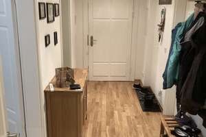 ++ BEZUGSFREI AB 01.07.26 // Charmante 3-Zimmer Wohnung // Aufzug // Balkon ++ – Die vollständige Adresse der Immobilie erhältst du vom Anbieter., 4299 Stötteritz, Leipzig – Vorschaubild 1