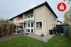 Ihr neues Zuhause wartet - kompaktes und modernisiertes Reihenendhaus in Laufamholz – Die vollständige Adresse der Immobilie erhältst du vom Anbieter., 90482 Laufamholz, Nürnberg – Vorschaubild 1