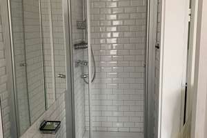 Stilvolle, vollständig renovierte 2,5-Zimmer-Wohnung mit Einbauküche in München Neuhausen – Schulstraße 43, 80634 Neuhausen, München – Vorschaubild 10
