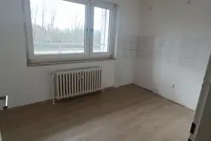 2-Zimmer-Wohnung mit  Balkon zu vermieten – Max-Planck-Str. 14, 47829 Krefeld – Vorschaubild 1