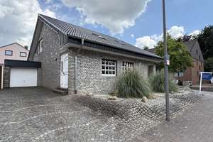 Stilvolles Einfamilienhaus mit Wellness-Oase – Die vollständige Adresse der Immobilie erhältst du vom Anbieter., 45663 König-Ludwig, Recklinghausen – Vorschaubild 2