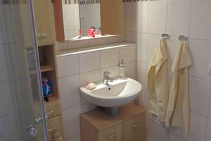 Helle 2-Zimmer-Erdgeschoßwohnung in zentraler Lage in Essen-Burgaltendorf inklusive Einbauküche – Überruhrstraße 580, 45289 Burgaltendorf, Essen – Vorschaubild 12