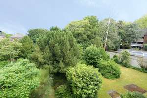 Attraktive 3 Zimmerwohnung mit Balkon und Gartennutzung an der Uerdinger Straße – Die vollständige Adresse der Immobilie erhältst du vom Anbieter., 47800 Bockum, Krefeld – Vorschaubild 4