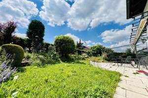 Einfamilienhaus mit ELW in toller Lage mit Gartenidyll und Doppelgarage – Die vollständige Adresse der Immobilie erhältst du vom Anbieter., 71701 Schwieberdingen – Vorschaubild 4