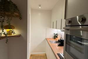 Helles, hochwertig saniertes & vollmöbliertes Apartment – unbefristet – Falkenstraße 44, 81541 Untere Au, München – Vorschaubild 8