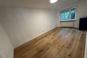Top geschnittene, moderne Wohnung mit Balkon und Garage.  Nahe Petuelpark – Torquato-Tasso-Straße 13, 80807 Milbertshofen, München – Vorschaubild 7