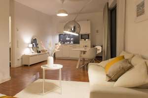 Cosy furnished apartment in Mitte next to subway with gym, rooftop terrace, sauna – Chausseestraße 106, 10115 Mitte (Ortsteil), Berlin – Vorschaubild 3