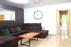 Großes, modernes Reihenendhaus mit viel Platz, Dachterrasse, Garten, Vollkeller – Duisburg – Vorschaubild 6