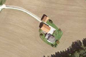 ehemalige Hofstelle auf 38.000 qm Grund mit 2-Fam-Haus + Baurecht für EFH, Alleinlage – Glockshub 3, 84416 Erding (Kreis) – Vorschaubild 1