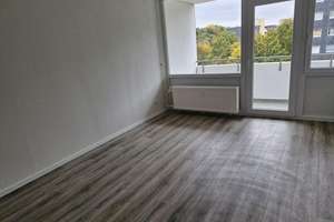 Renovierte 3-Zimmer-Wohnung sucht neuen Mieter – Mohrhennsfeld 34, 42369 Ronsdorf, Wuppertal – Vorschaubild 4