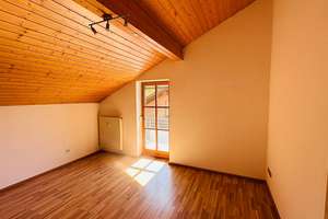 Ein Idyll im Grünen: Ihr neues Zuhause mit Einliegerwohnung – Die vollständige Adresse der Immobilie erhältst du vom Anbieter., 94336 Windberg – Vorschaubild 18