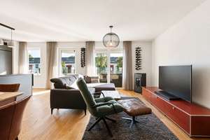 Luxuriöse Eigentumswohnung mit Designküche, Balkon und Stellplatz in Köln-Rodenkirchen – Die vollständige Adresse der Immobilie erhältst du vom Anbieter., 50996 Rodenkirchen (Ortsteil), Köln – Vorschaubild 2