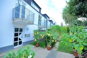 möblierte Eigentumswohnung mit Einbauküche Terrasse