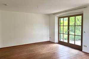 Sonnendurchflutete Erdgeschosswohnung mit großem Garten in Bestlage von Bergen – Die vollständige Adresse der Immobilie erhältst du vom Anbieter., 83346 Bergen – Vorschaubild 14