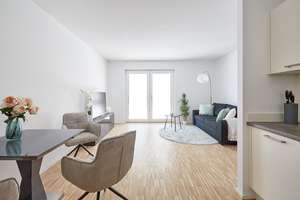 Ihr neues Familienzuhause: Helle 5-Zimmer-Wohnung mit Balkon – 13053 Alt-Hohenschönhausen, Berlin – Vorschaubild 3